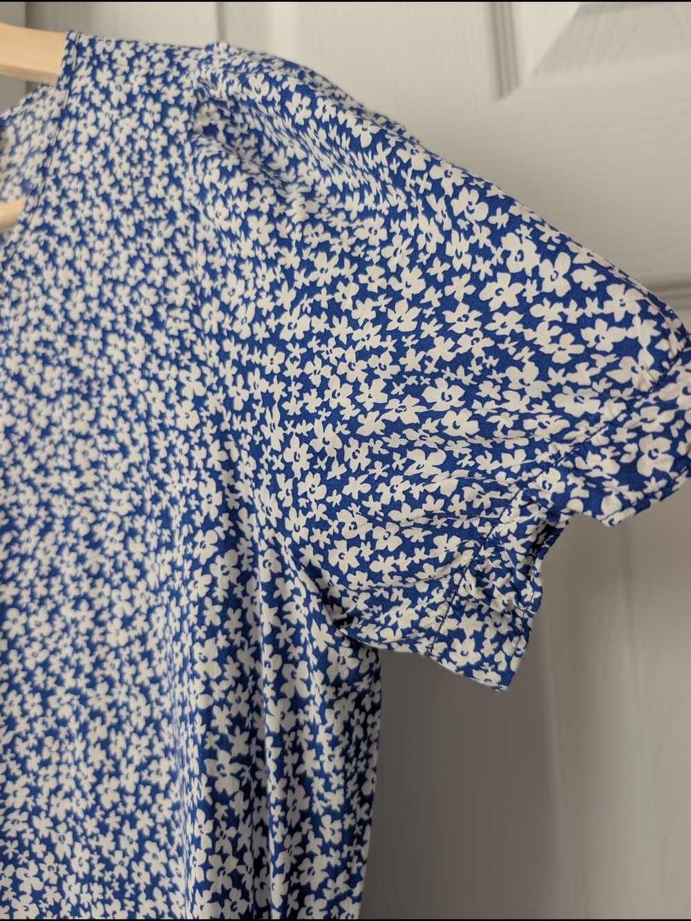 J. Crew Blue White Ditsy Floral Tiered Maxi Dress Short Sleeves, size M Cottage - Picture 6 of 12